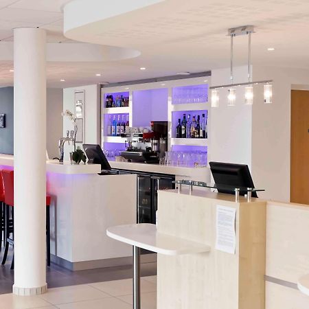 Hotel Ibis Lyon Est Chaponnay Exterior foto